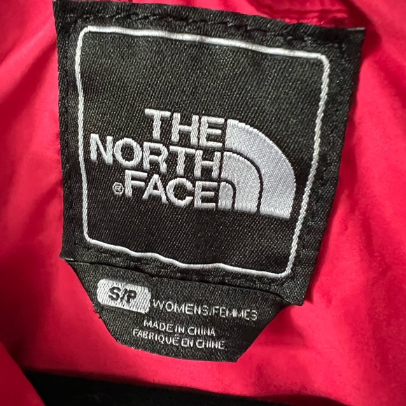 009 The North Face Quilted Vest - Picture 2 of 7